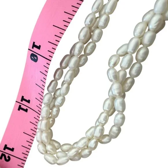 Rice Freshwater Pearls Multistrand necklace 14K gold clasp Vintage Necklaces